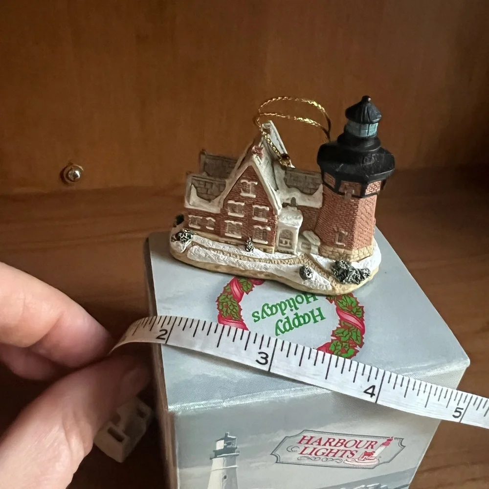 S.E.‎ Block Island Lighthouse Ornament